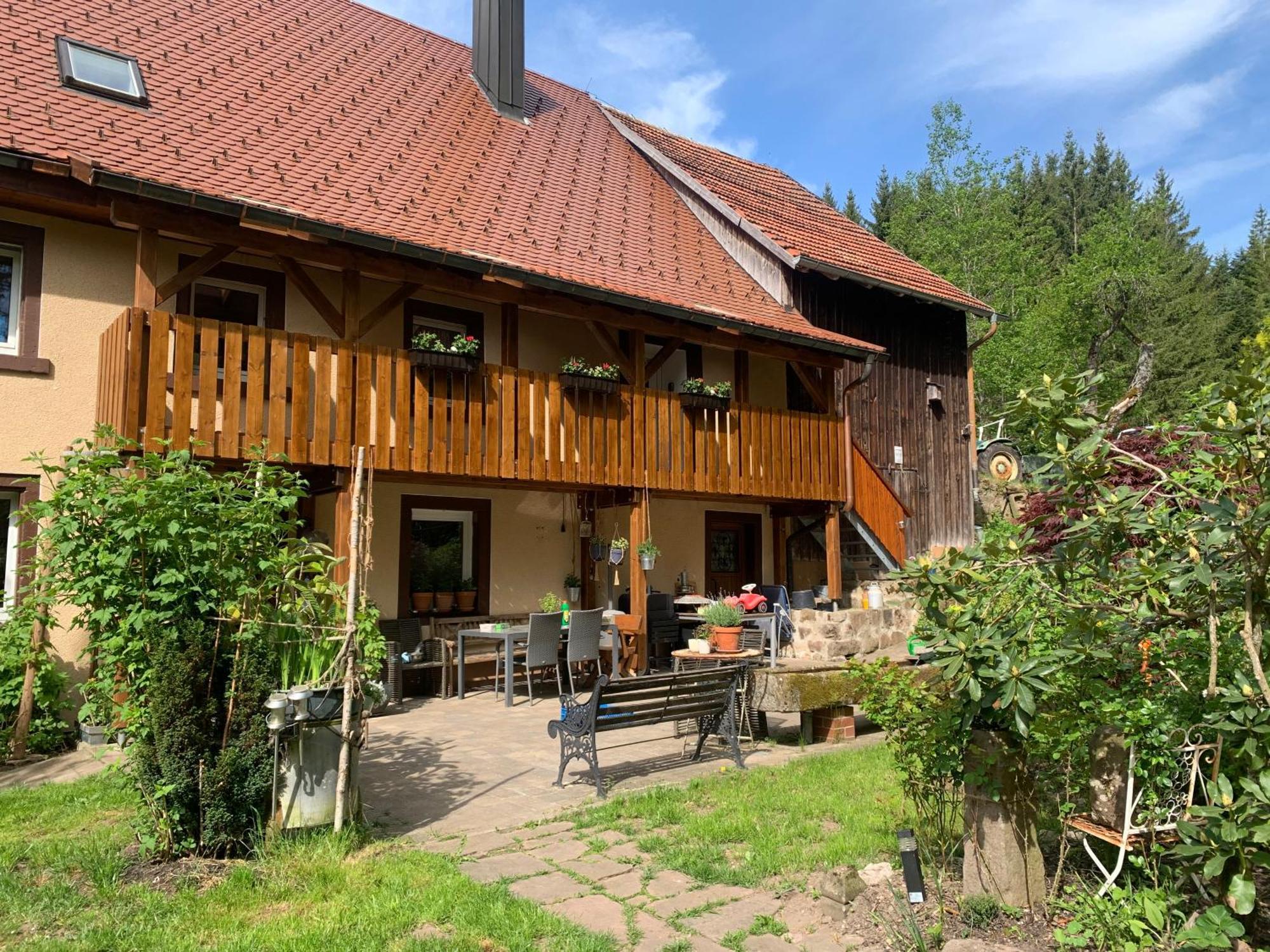 Tarahaus Apartamento Sankt Georgen im Schwarzwald Exterior foto